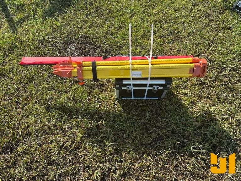 UNUSED 2025 SKLP LASER LEVEL  SN: D36982