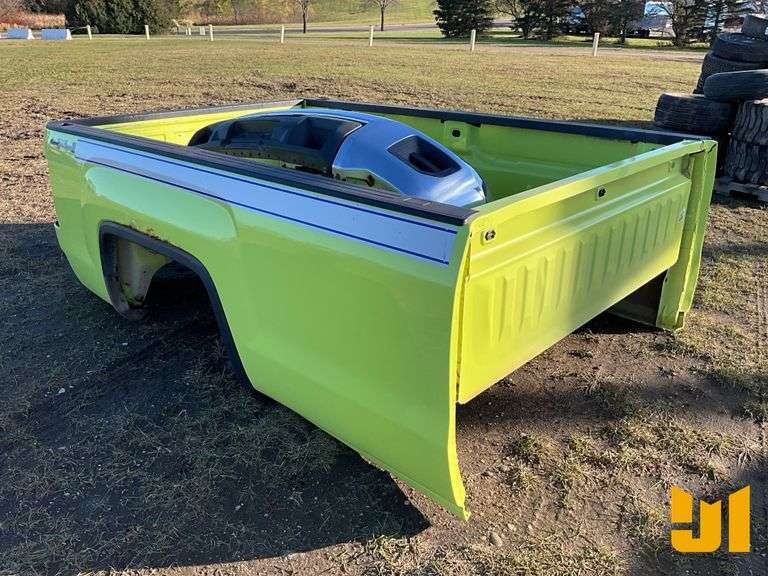 2015 GMC 3500 BOX, FRONT BUMPER, RECEIVER HITCH