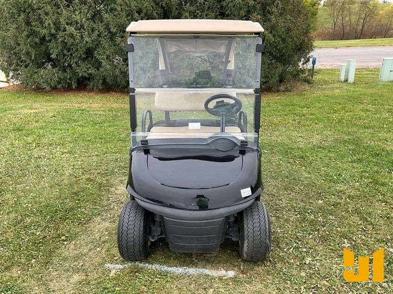 2019 EZ GO RXV GOLF CART SN: 5509051