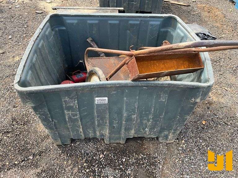 LOT OF MISCELLANEOUS TOOLS