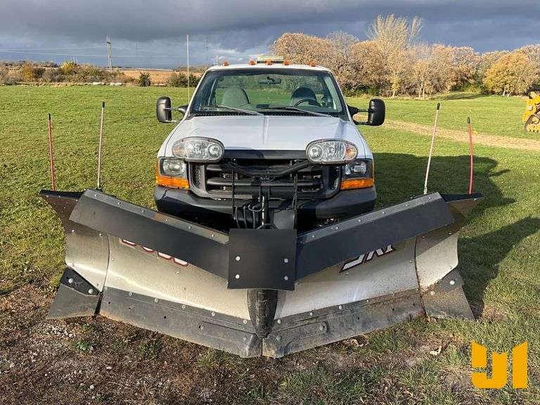 1999 FORD F-450 SINGLE AXLE REGULAR CAB 4X4 FLATBED TRUCK VIN: 1FDXF46F5XEA34055