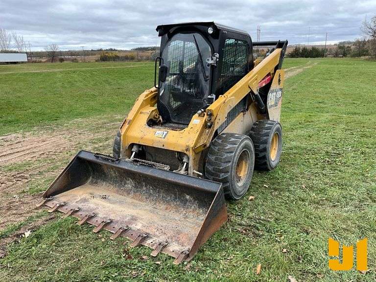 2017 CATERPILLAR 262D SKID STEER LOADER SN: JDTB07541