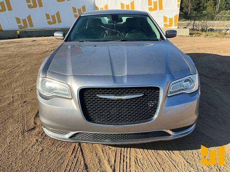 2015 CHRYSLER 300 VIN: 2C3CCAAG8FH791876 2WD