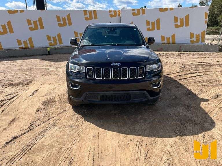 2017 JEEP GRAND CHEROKEE LAREDO VIN: 1C4RJEAG1HC747372 2WD
