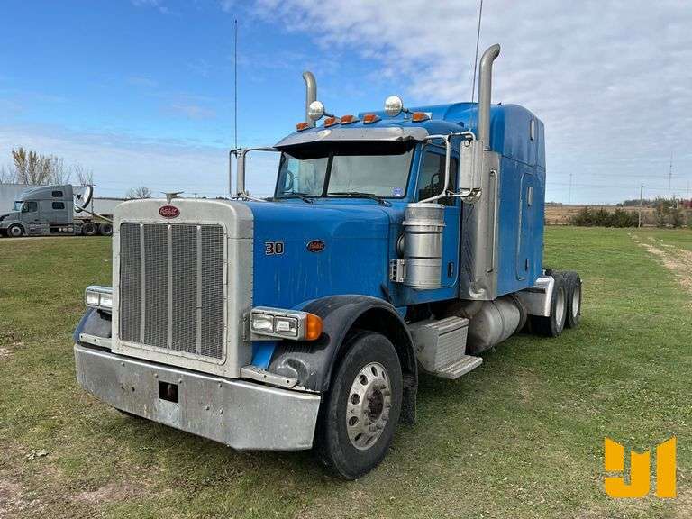 2006 PETERBILT 379 TANDEM AXLE TRUCK TRACTOR VIN: 1XP5DB9X46N891314