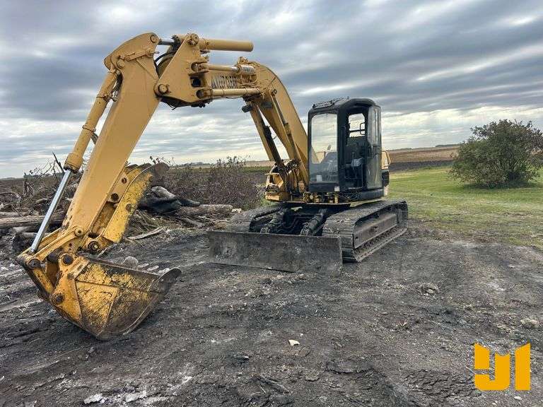1997 KOMATSU PC128UU-1 MINI EXCAVATOR SN: 1608