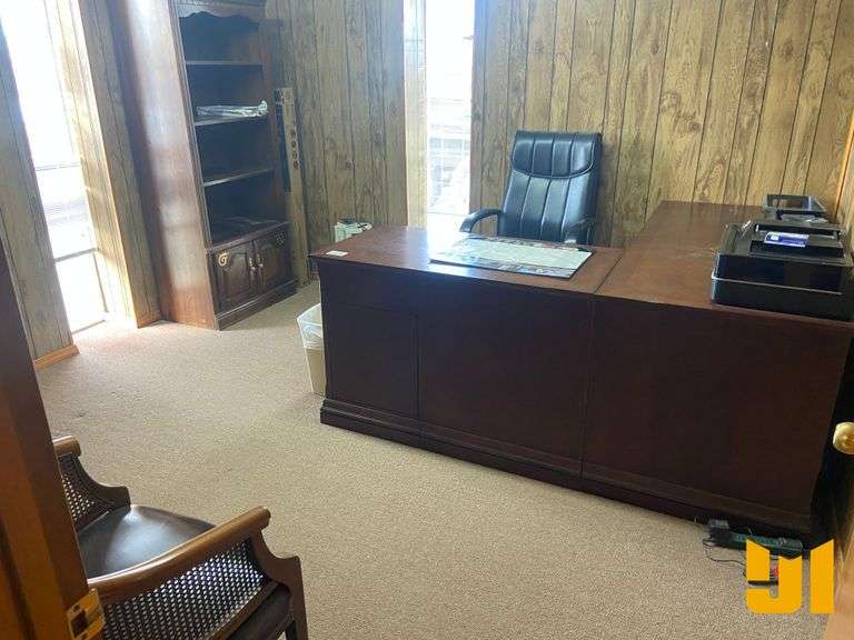 OFFICE DESK W/3 CHAIRS, BOOKCASE, PRINTER & PICTURES