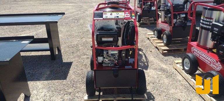 UNUSED 2025 EASY-KLEEN MAGNUM GOLD 4000 PRESSURE WASHER SN: 2538132