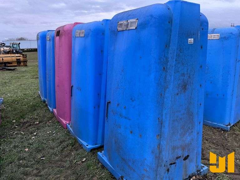 QTY (5) PORTABLE REST ROOMS