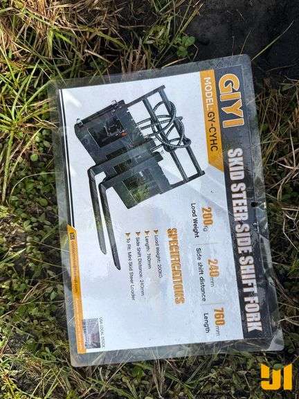 UNUSED 2025 GIYI GY-CYHC FORKS W/HYD POSITIONER SN: X-CYHC250974
