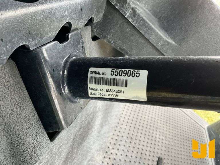 2019 EZ GO RXV GOLF CART SN: 5509065