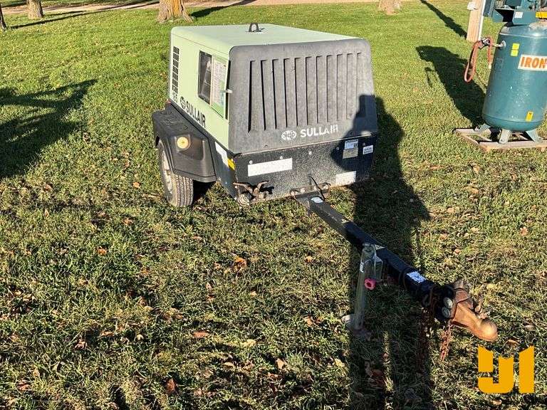SULLAIR 185DPQ 185 CFM TRAILER MOUNTED AIR COMPRESSOR SN: 201407030036
