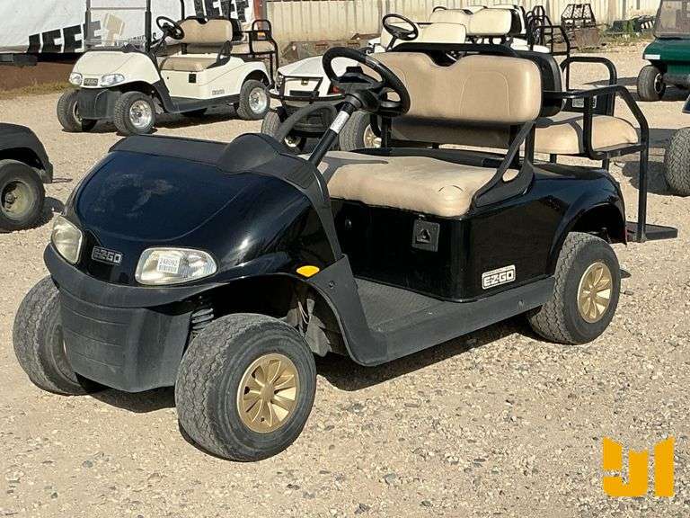 2018 EZ GO FREEDOM RXV SN: 5478410 4-SEATER GOLF CART