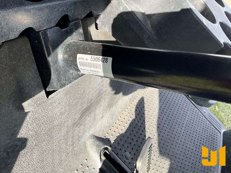 2019 EZ GO RXV GOLF CART SN: 5506428