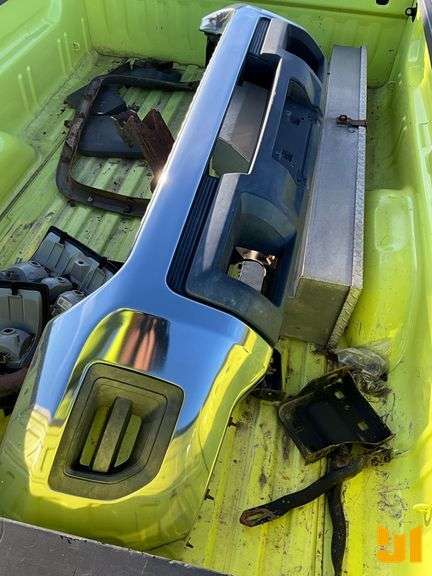 2015 GMC 3500 BOX, FRONT BUMPER, RECEIVER HITCH