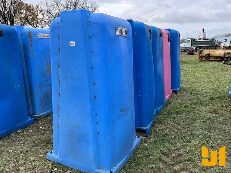 QTY (5) PORTABLE REST ROOMS