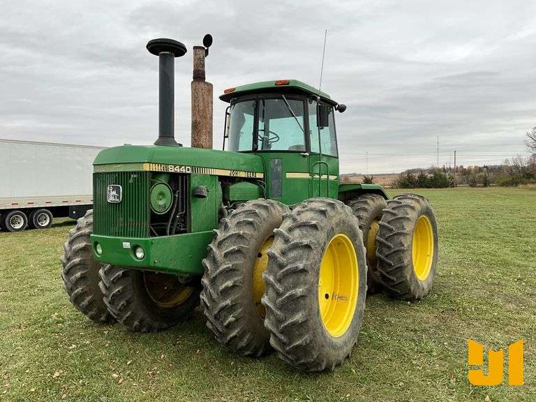 1980 JOHN DEERE 8440 4X4 TRACTOR SN: 003458R
