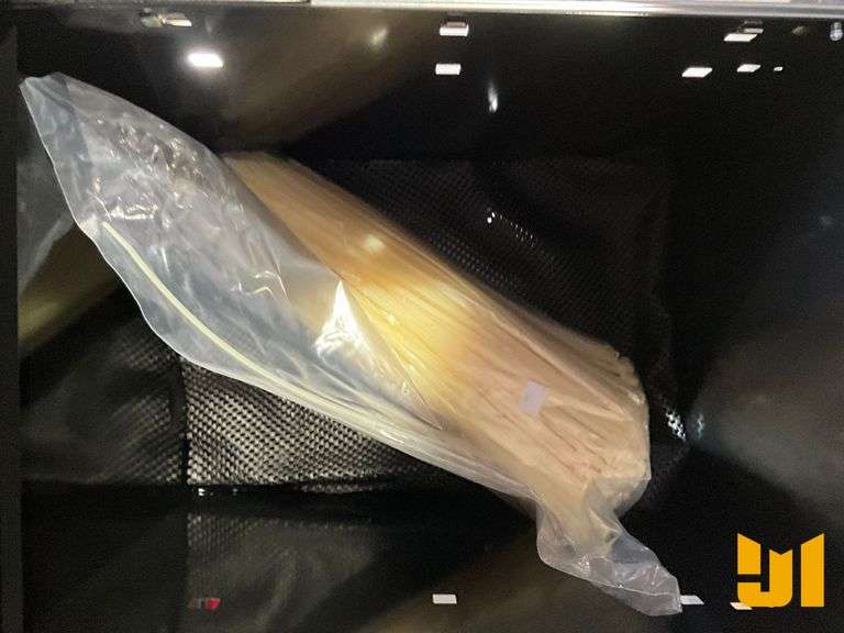 UNUSED CRAFTSMAN ROLLING TOOL CABNET WITH POWER STRIP