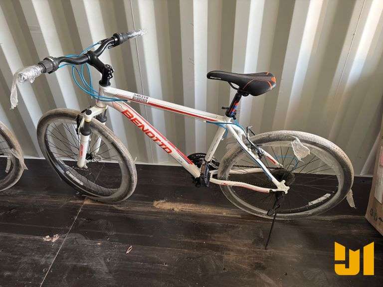 QTY OF 4 BENOTTO XC 4000 ALUMINUM BIKES