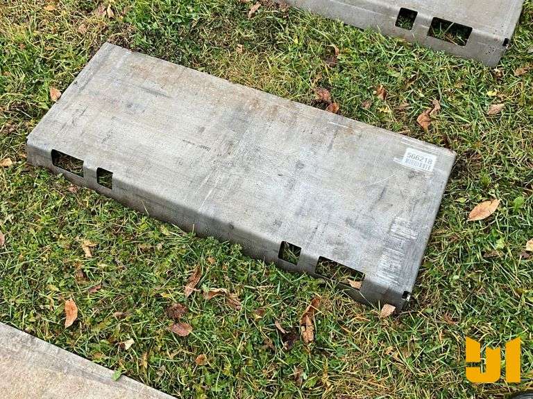 UNUSED DO ALL MOUNTING PLATE