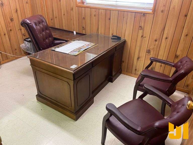 OFFICE DESK W/3 CHAIRS & BOOKCASE