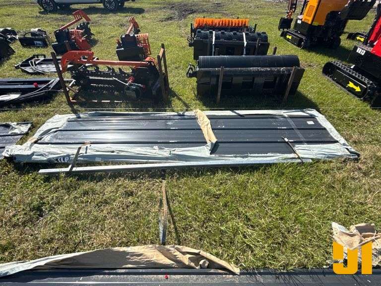 UNUSED GALVALUME STEEL SIDING ROOFING