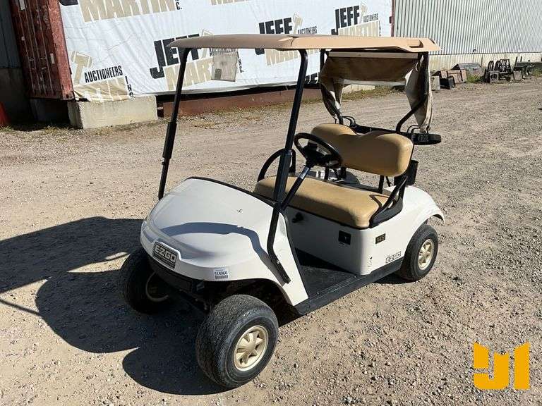 2017 EZ GO TXT GOLF CART SN: 3283453