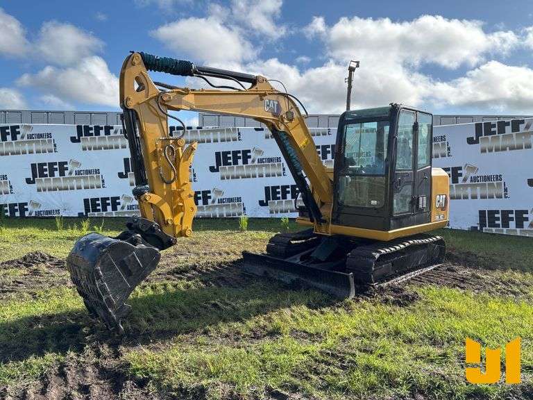 2021 CATERPILLAR 305.5E2 MINI EXCAVATOR SN: AT03055EJWE216322