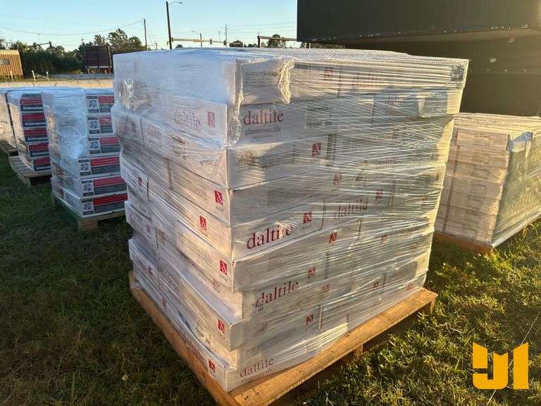 DALTILE GLASS MOSAIC TILE