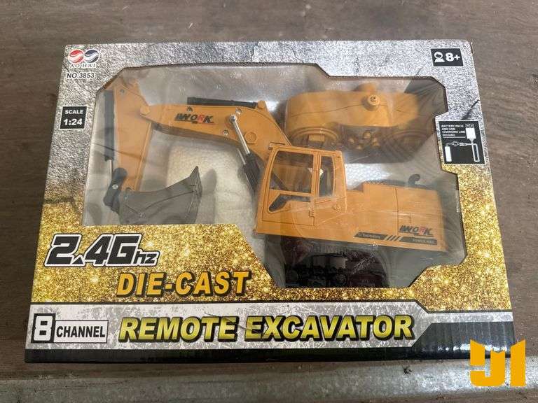 UNUSED 2025 SKLP EXCAVATOR TOY, REMOTE CONTROL EXCAVATOR, DIE CAST
