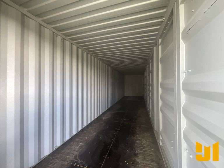 2025 40' HIGH CUBE CONTAINER SN: MMPU1078421