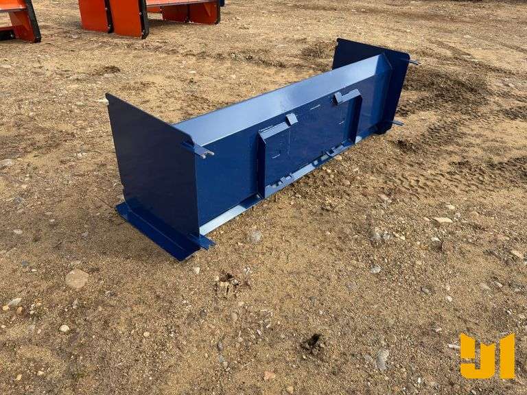 UNUSED KC 8’ ECONOMY SNOW PUSHER