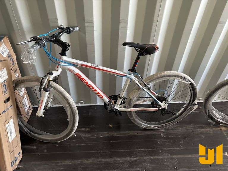 QTY OF 4 BENOTTO XC 4000 ALUMINUM BIKES