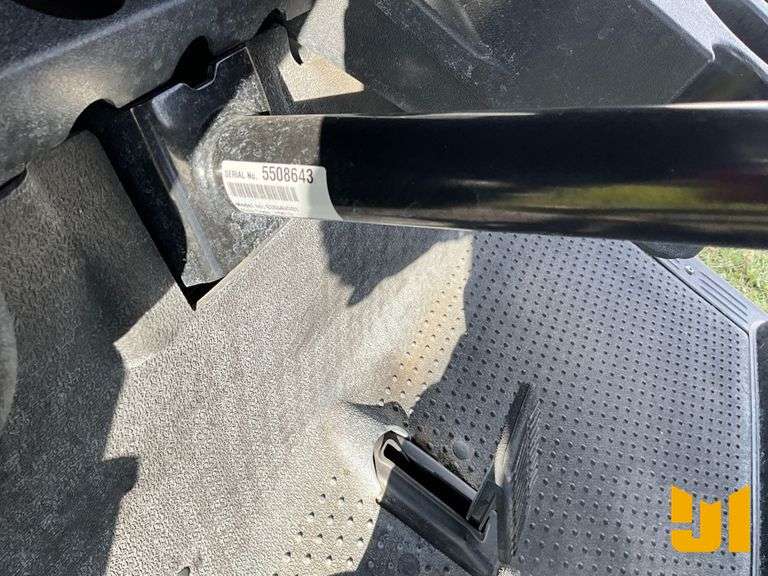 2019 EZ GO RXV GOLF CART SN: 5508643