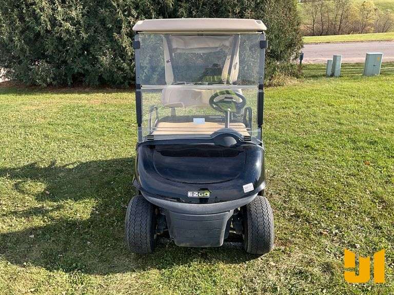 2019 EZ GO RXV GOLF CART SN: 5509043