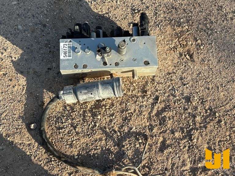 DANFOSS BOOM LIFT CONTROL VALVE