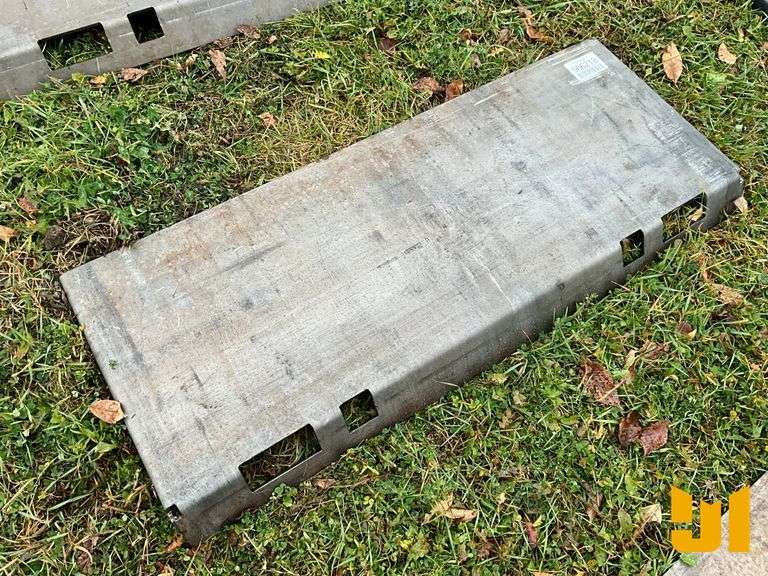 UNUSED DO ALL MOUNTING PLATE