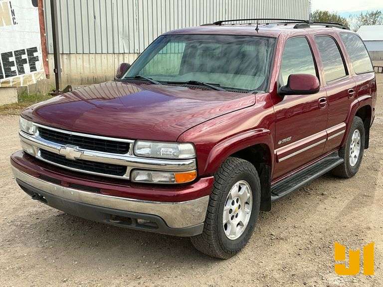 2002 CHEVROLET TAHOE VIN: 1GNEK13Z22J237335 4WD