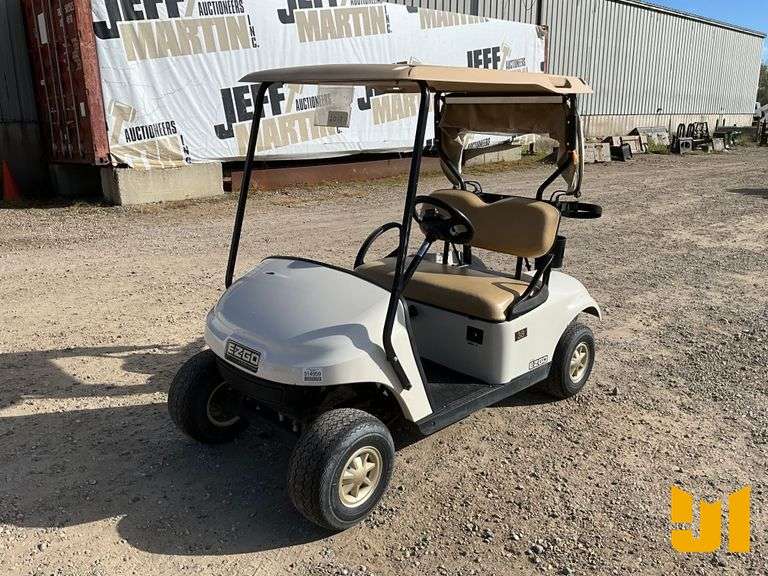 2017 EZ GO TXT GOLF CART SN: 3281037