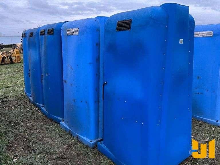 QTY (5) PORTABLE REST ROOMS