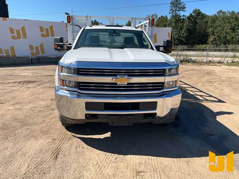 2018 CHEVROLET SILVERADO 3500HD DRW S/A UTILITY TRUCK VIN: 1GB3CYCG9JF218209