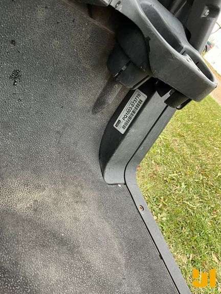 2010 CLUB CAR PRECEDENT GOLF CART SN: PQ1003-073770