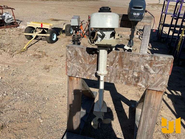 CHRYSLER OUTBOARD MOTOR