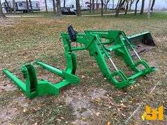 JOHN DEERE 240 SL LOADER SN: 001400W