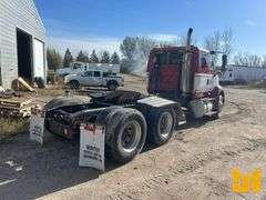 2005 INTERNATIONAL 8600 SINGLE AXLE SLEEPER TRUCK TRACTOR VIN: 1HSHXAHRX5J000376
