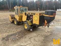 TRACKLESS VEHICLES SIDE WALK MACHINE