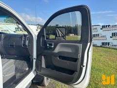 2019 CHEVROLET SILVERADO 5500HD FEC 4400 LB BOOM TRUCK VIN: 1HTKHPVK8KH885611