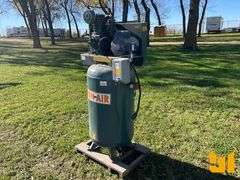 2005 IRON AIR DF410822-05V5 STATIONARY AIR COMPRESSOR SN: 566284777