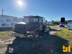 1997 INTERNATIONAL 4700 SINGLE AXLE WRECKER VIN: 1HTSCAAM4VH482801