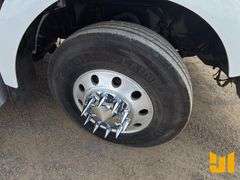 2018 KENWORTH T8 SERIES TRI AXLE DAY CAB TRUCK TRACTOR VIN: 1XKDP4EX0JR188496